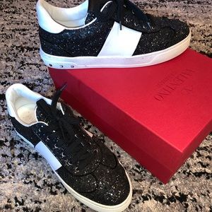 VALENTINO STUDDED, BLACK & WHITE SNEAKERS